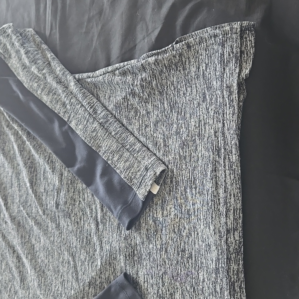 Under Armour Gray and Navy Men's Hoodie - Picture 2 of 13